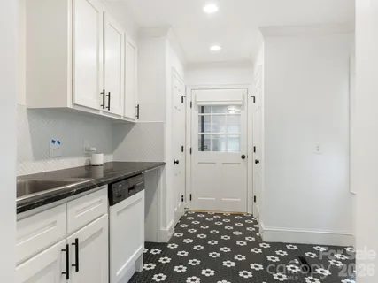 $2,290,000 | 2738 Beverwyck Road, Charlotte, NC 28211