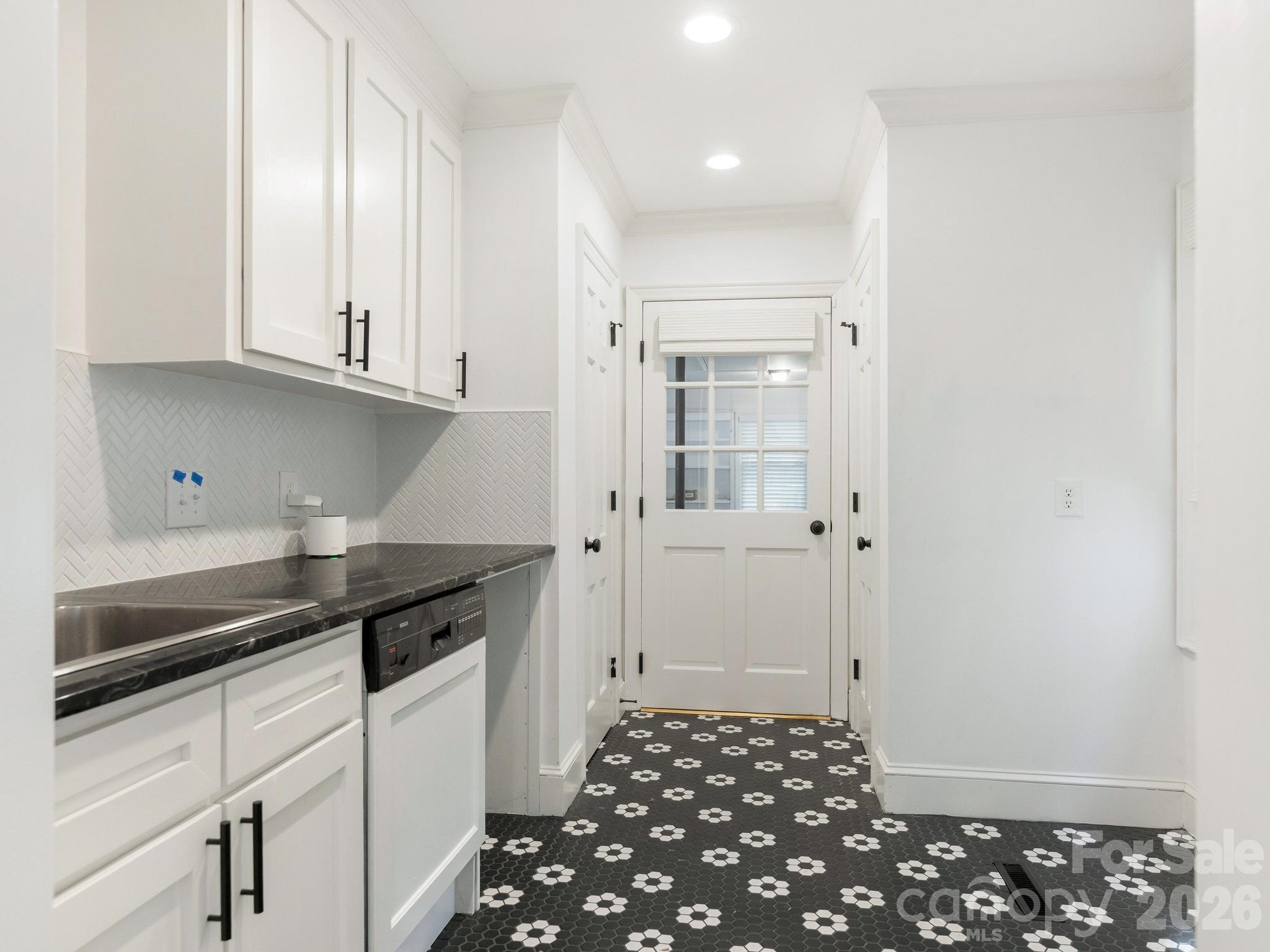 2738 Beverwyck Road Charlotte, NC 28211 - Photo 26 of 32