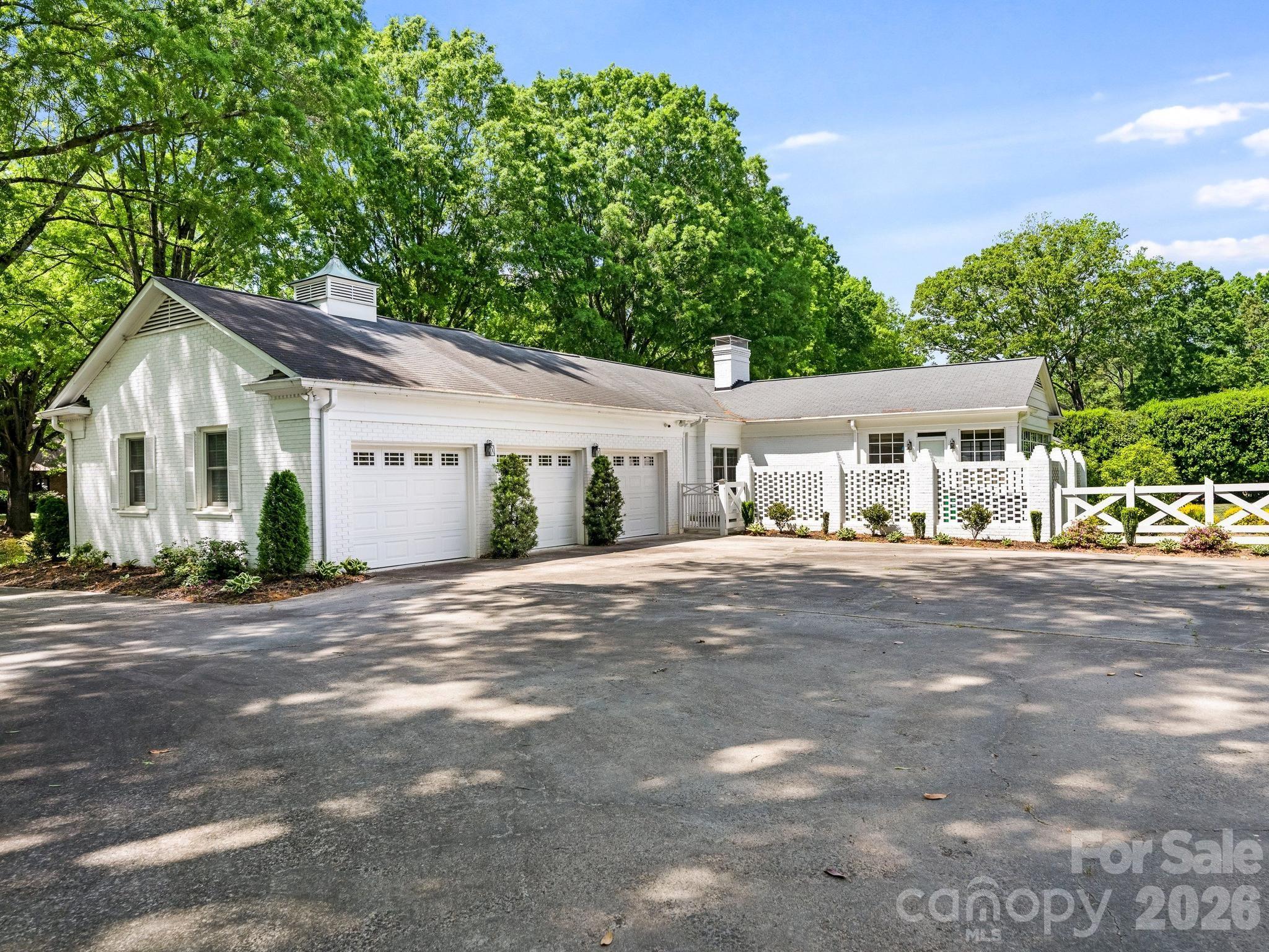 2738 Beverwyck Road Charlotte, NC 28211 - Photo 29 of 32