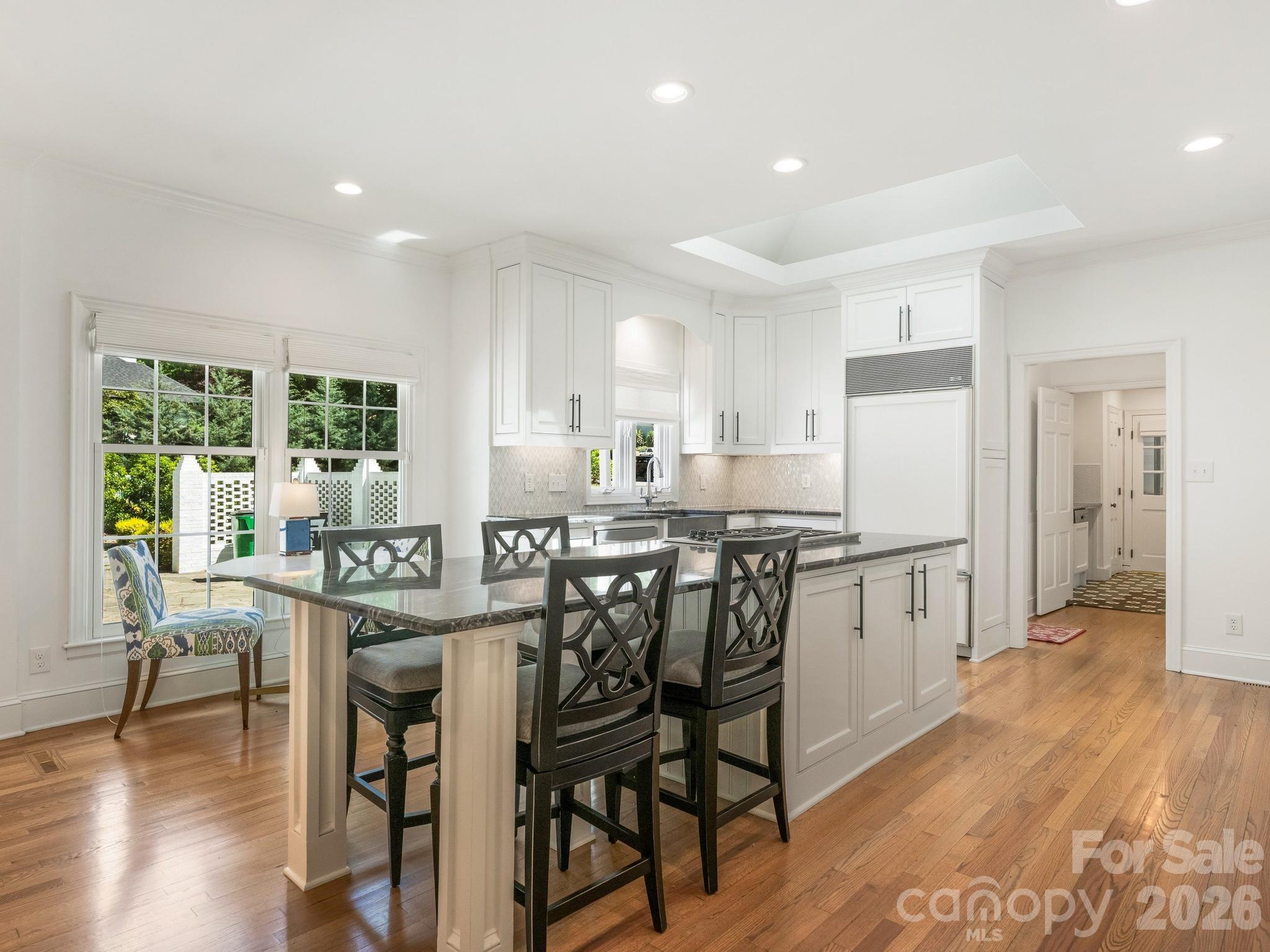 2738 Beverwyck Road Charlotte, NC 28211 - Photo 8 of 32