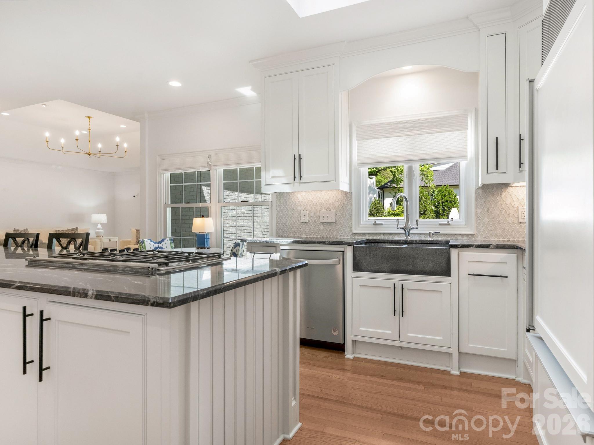 2738 Beverwyck Road Charlotte, NC 28211 - Photo 9 of 32
