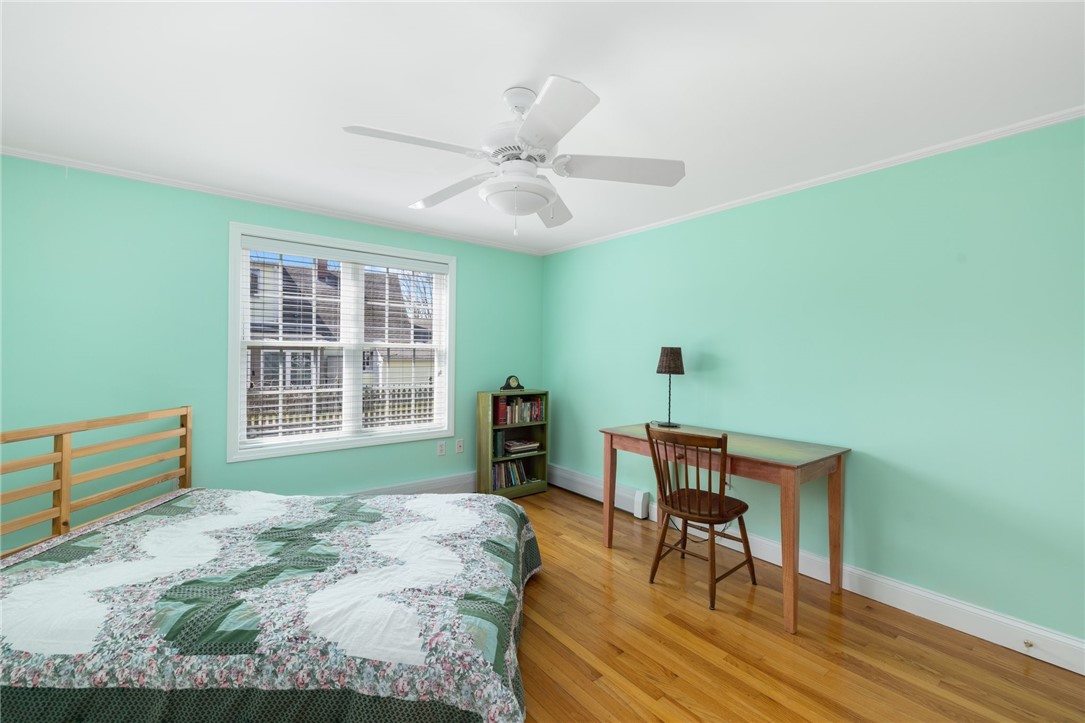 185 New Meadow Road Barrington, RI 02806 - Photo 20 of 38 Bedroom 3 of 4