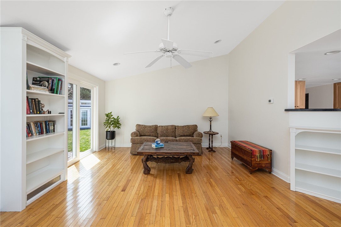 185 New Meadow Road Barrington, RI 02806 - Photo 8 of 38 Gallery Image 8