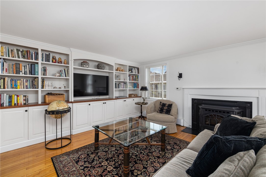 185 New Meadow Road Barrington, RI 02806 - Photo 10 of 38 Gallery Image 10