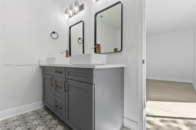 $559,000 | 4632 Landscape Drive, Tampa, FL 33624