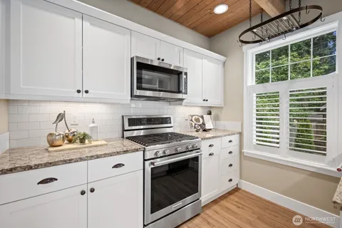 $595,000 | 30913 6th Lane Southwest, Federal Way, WA 98023