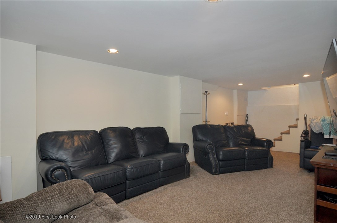 10 Wasaga Road Pawtucket, RI 02861 - Photo 28 of 33 Gallery Image 28