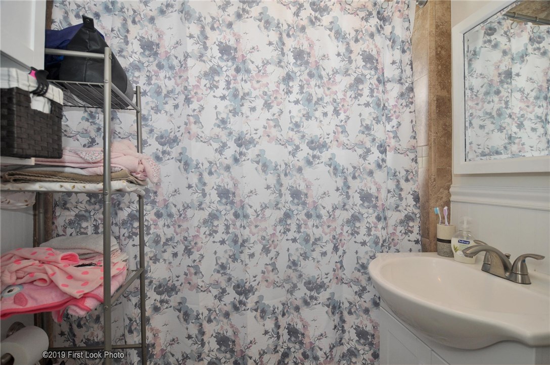 10 Wasaga Road Pawtucket, RI 02861 - Photo 8 of 33 Gallery Image 8