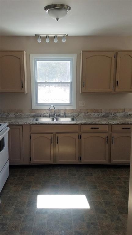 407 Unity Road Waterville, ME 04901 - Photo 3 of 21 Photo