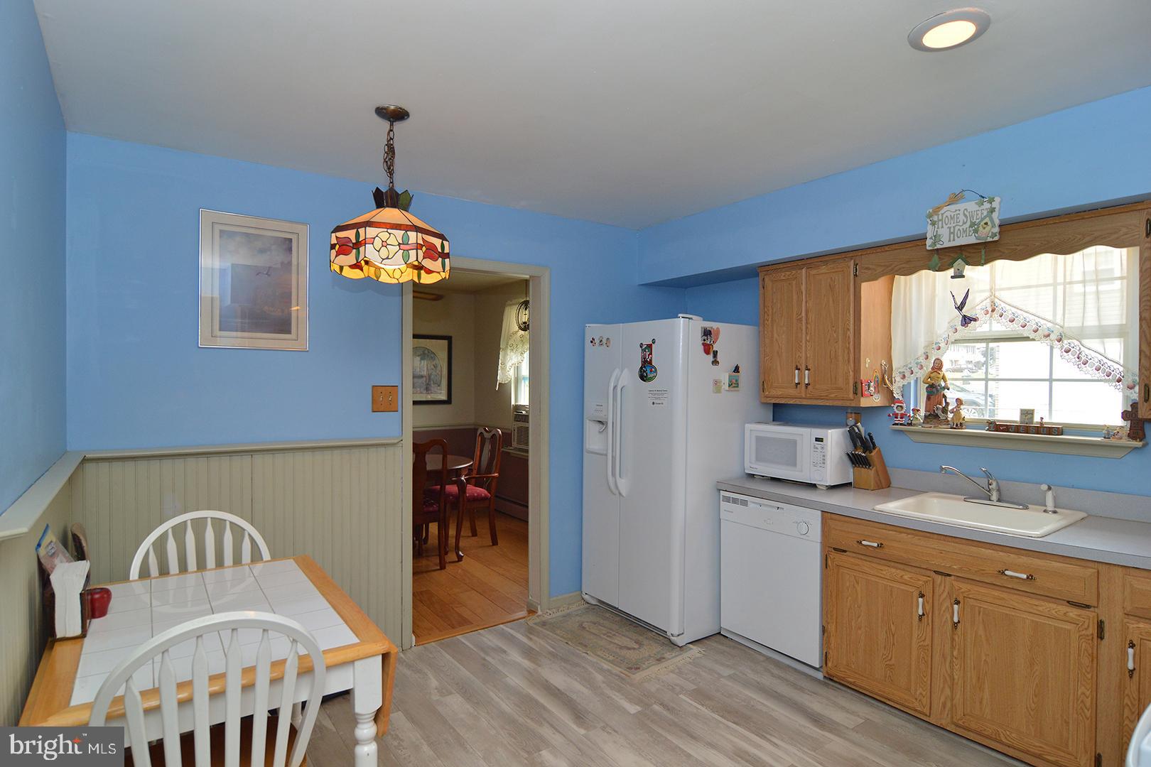 4971 Painted Sky Road Reading, PA 19606 - Photo 11 of 30 Eat-In Kitchen