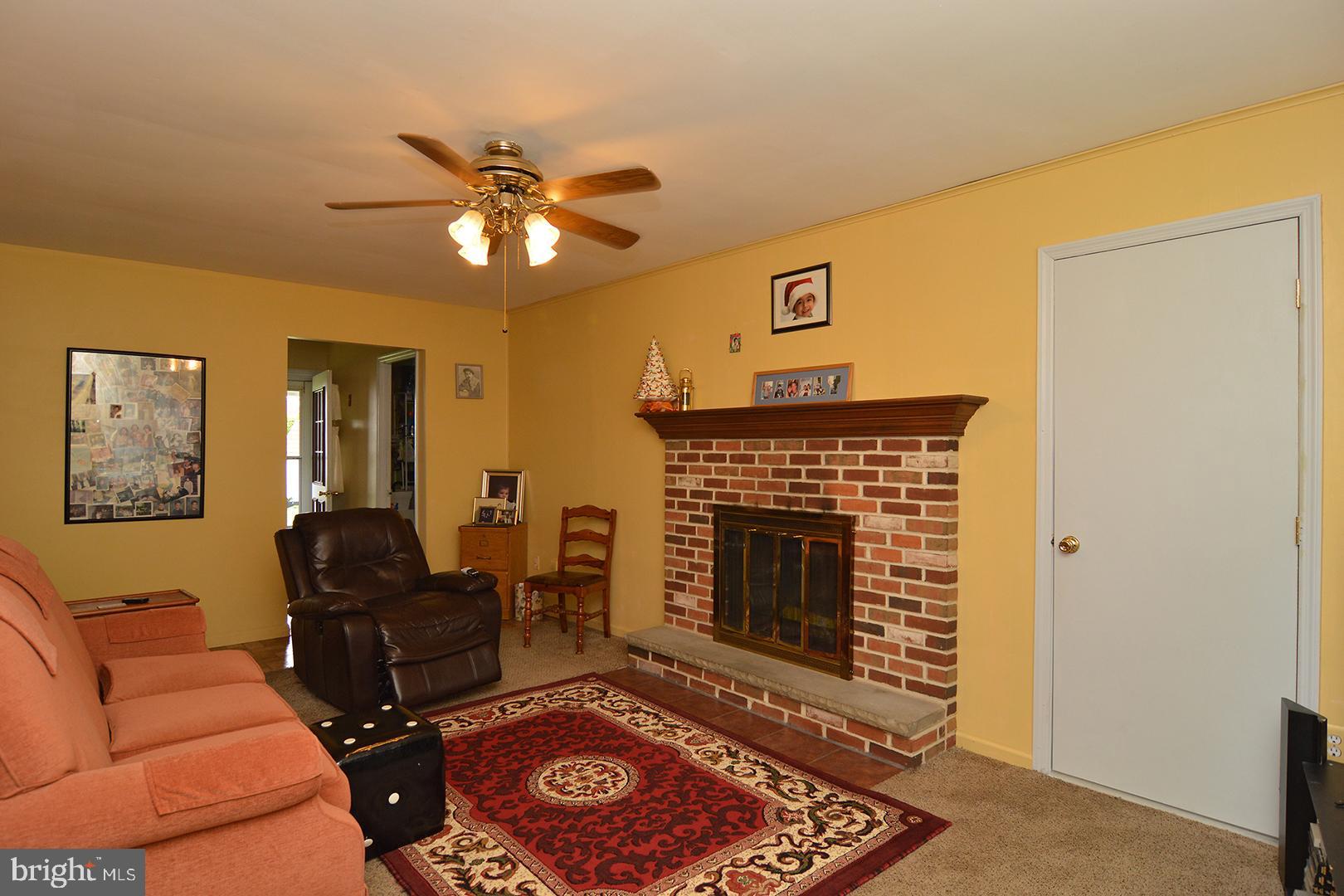 4971 Painted Sky Road Reading, PA 19606 - Photo 14 of 30 Family Room