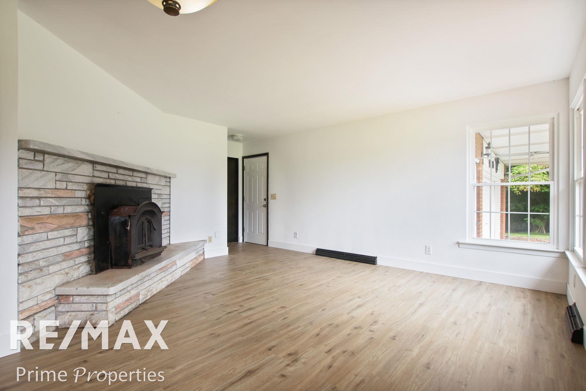 10339 Busch Road Birch Run, MI 48415 - Photo 24 of 70 50105063-23.JPG
