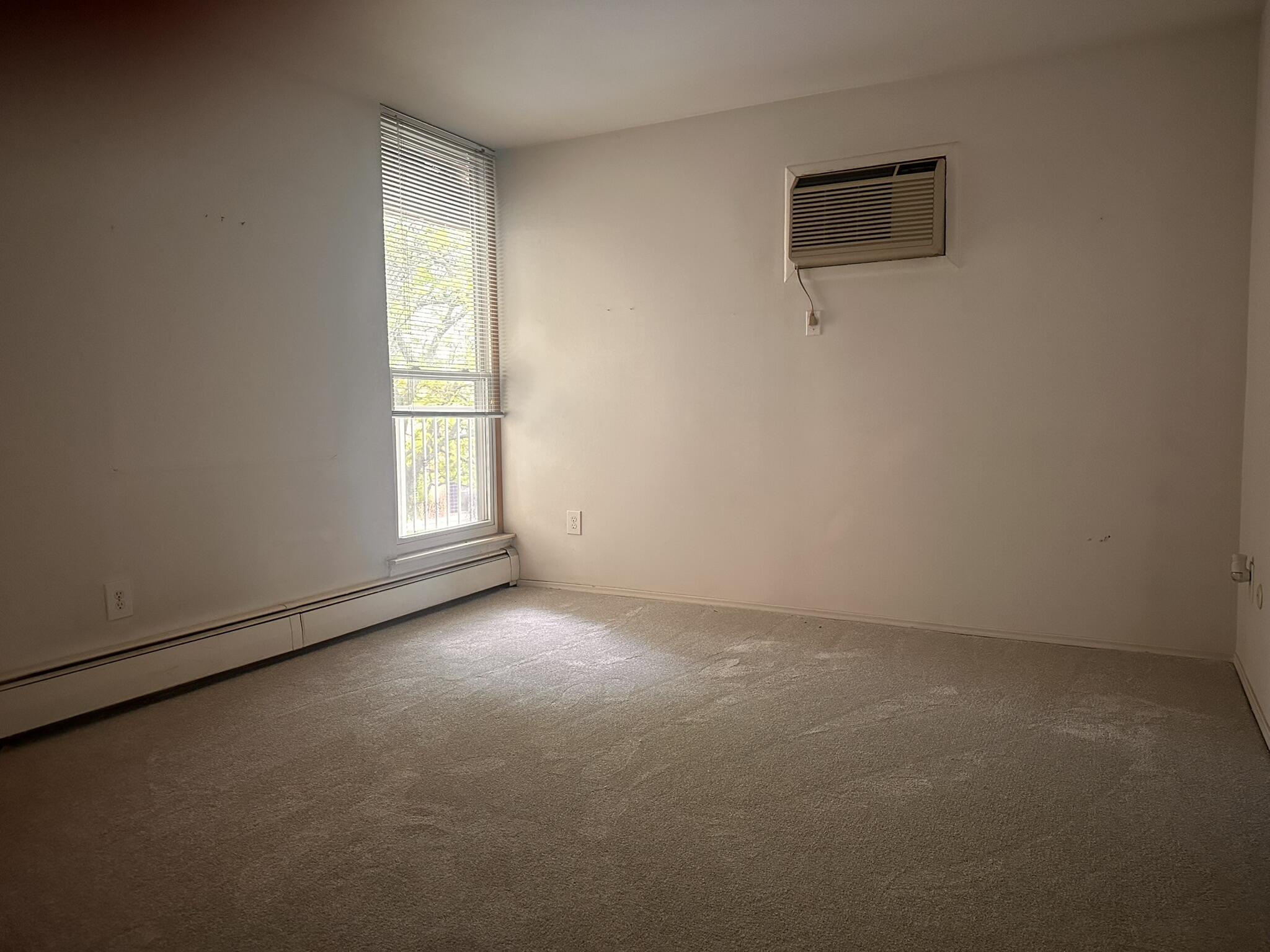 4921 North Crooks Road, Unit N10 Royal Oak, MI 48073 - Photo 12 of 24 BEDROOOM