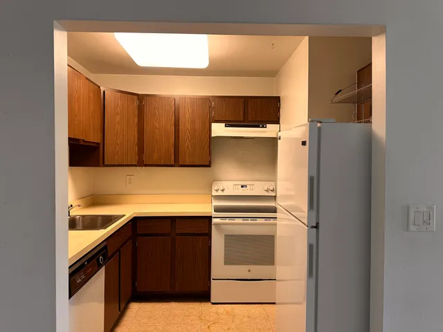 $100,000 | 4921 North Crooks Road, Unit N10, Royal Oak, MI 48073