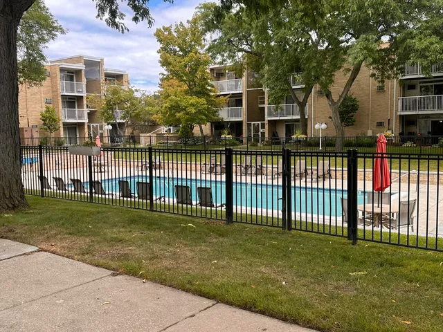 $100,000 | 4921 North Crooks Road, Unit N10, Royal Oak, MI 48073