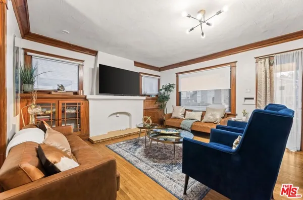 $6,495 | 736 Redondo Avenue, Long Beach, CA 90804