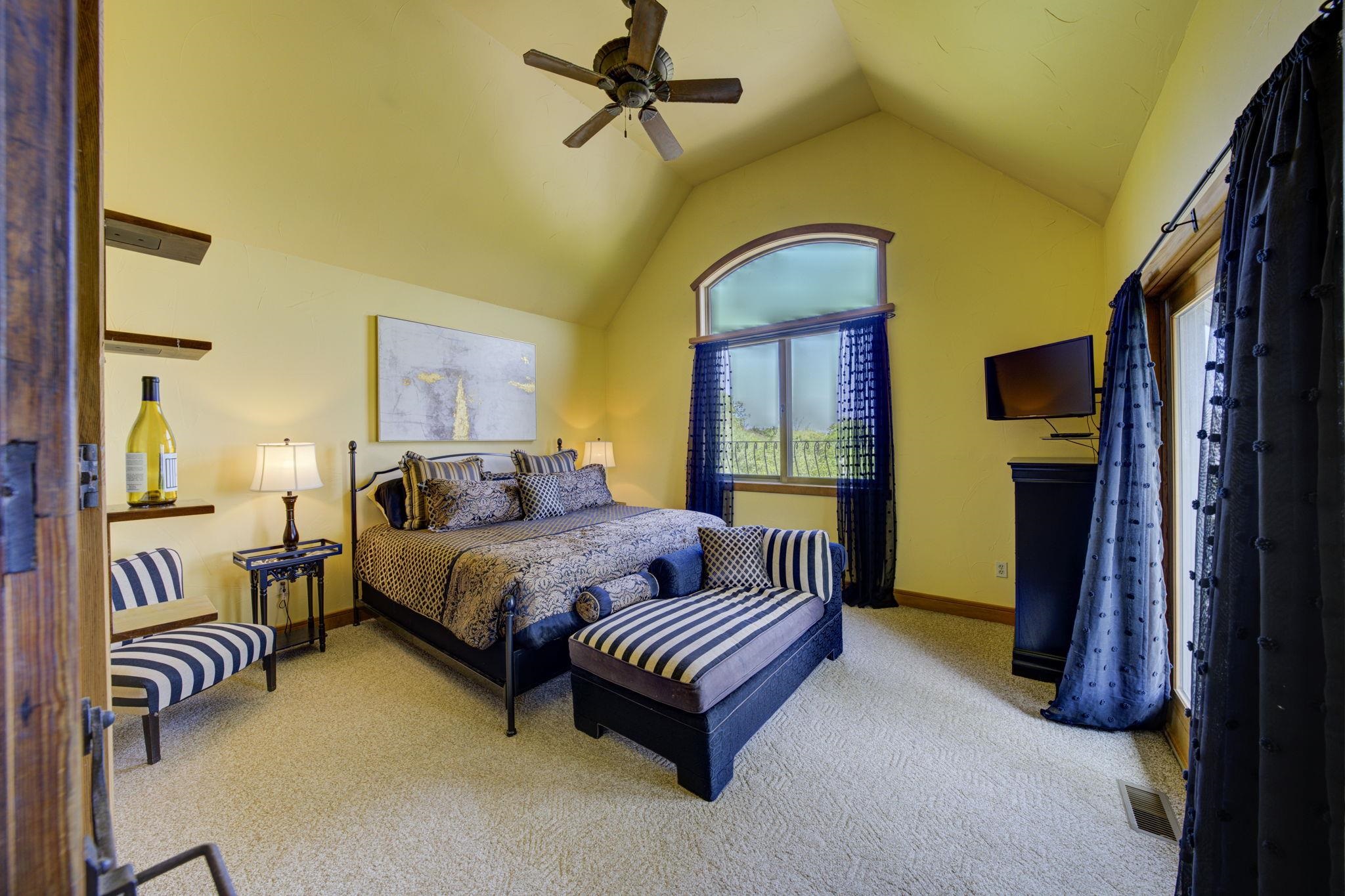 10702 East Hilltop Road Suttons Bay, MI 49682 - Photo 26 of 92