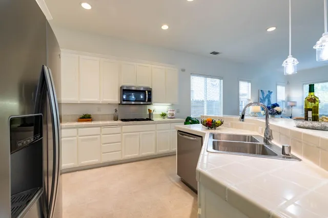 $569,900 | 3116 Dovehouse Lane, Modesto, CA 95355