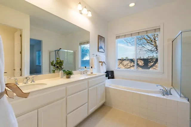 $569,900 | 3116 Dovehouse Lane, Modesto, CA 95355