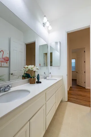 $569,900 | 3116 Dovehouse Lane, Modesto, CA 95355