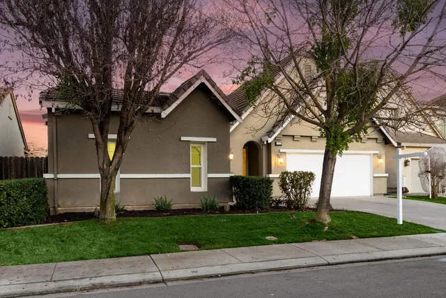 $569,900 | 3116 Dovehouse Lane, Modesto, CA 95355