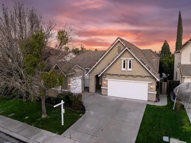 $569,900 | 3116 Dovehouse Lane, Modesto, CA 95355
