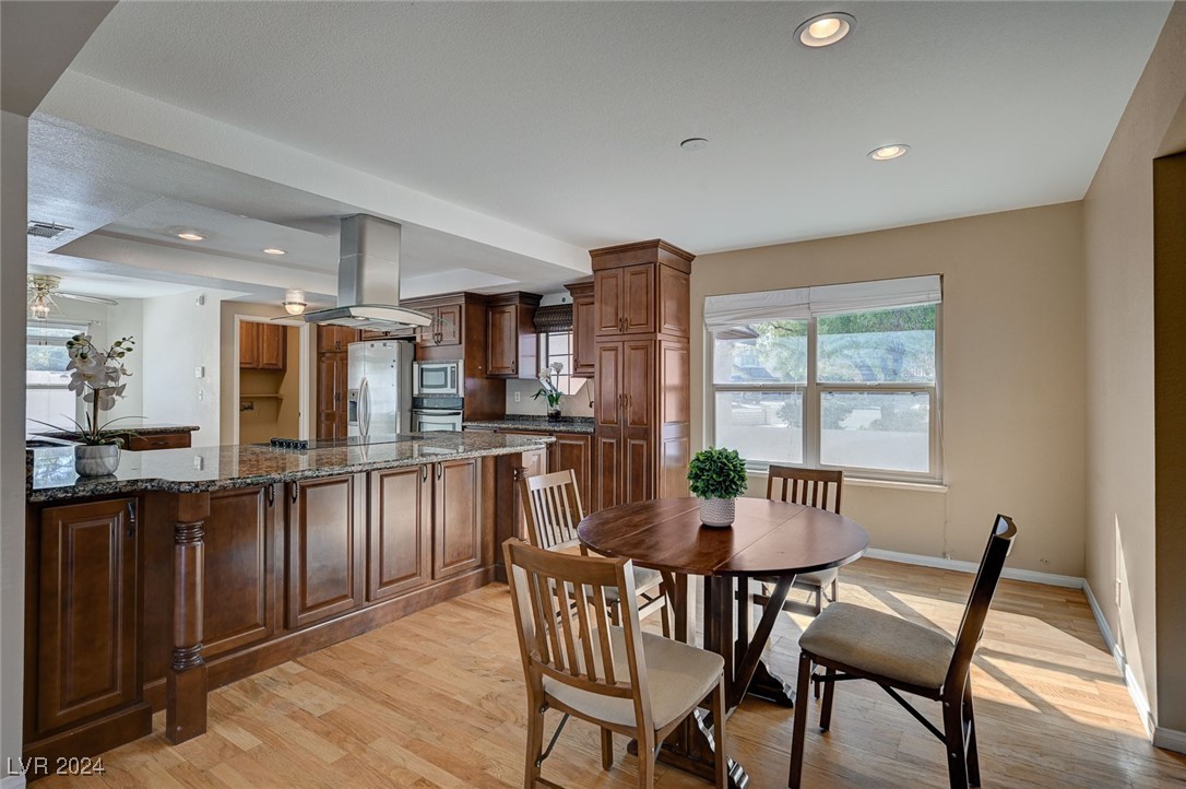 2211 Lucerne Circle Henderson, NV 89014 - Photo 11 of 64