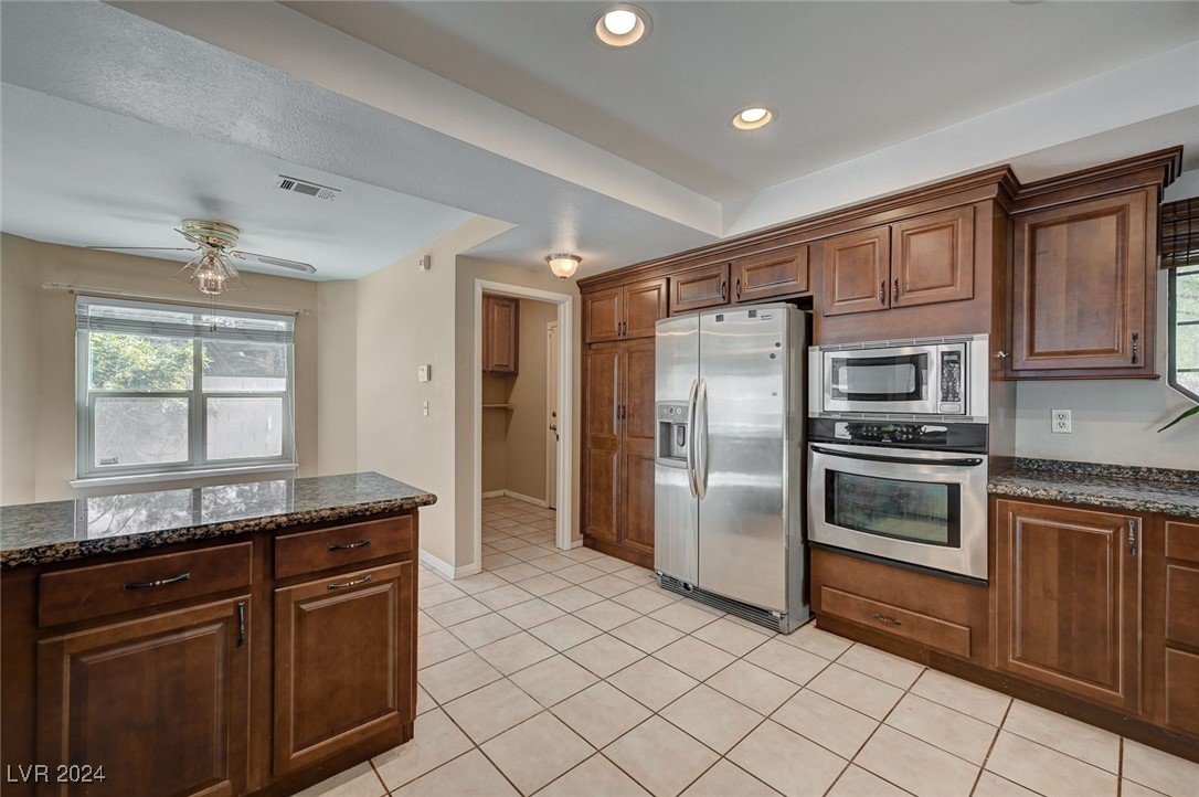 2211 Lucerne Circle Henderson, NV 89014 - Photo 16 of 64