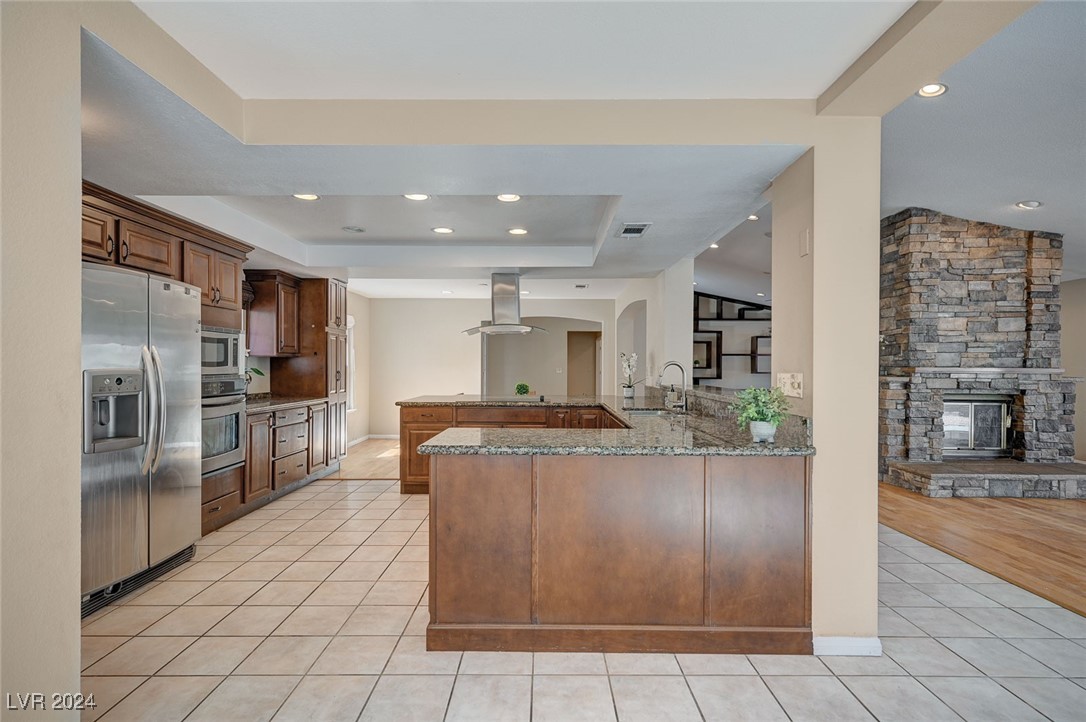 2211 Lucerne Circle Henderson, NV 89014 - Photo 18 of 64