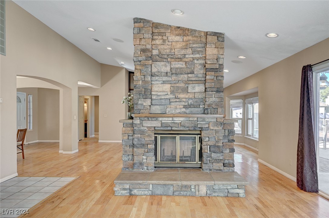 2211 Lucerne Circle Henderson, NV 89014 - Photo 24 of 64