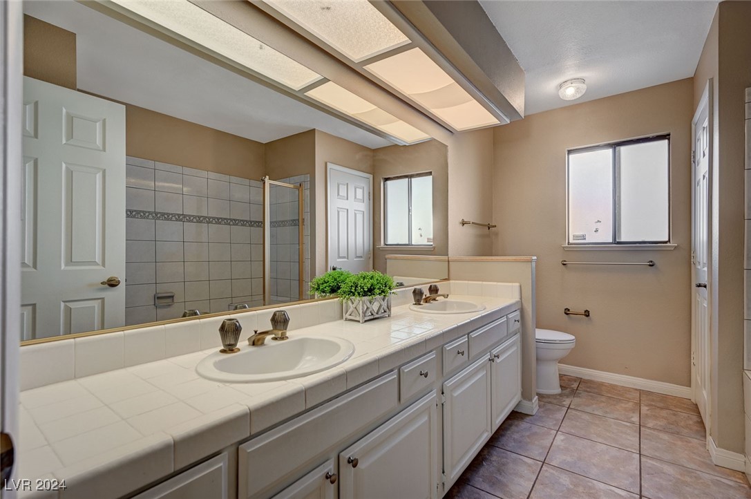 2211 Lucerne Circle Henderson, NV 89014 - Photo 41 of 64