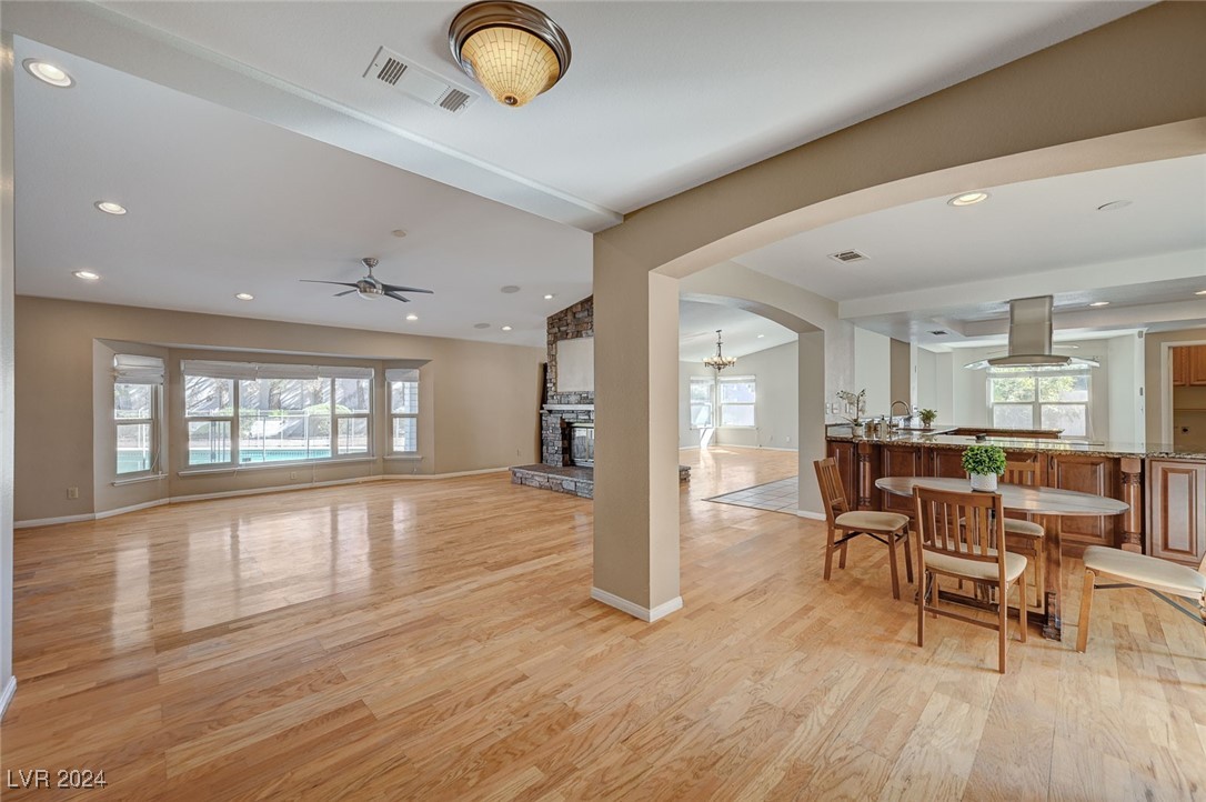 2211 Lucerne Circle Henderson, NV 89014 - Photo 7 of 64