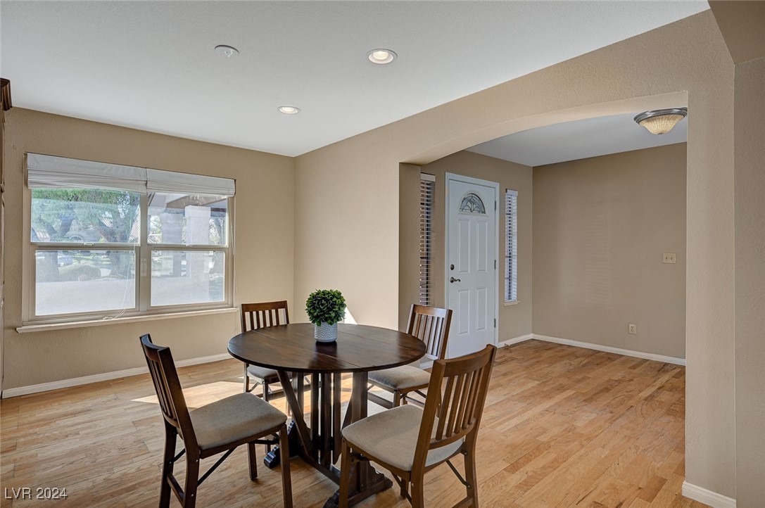 2211 Lucerne Circle Henderson, NV 89014 - Photo 9 of 64