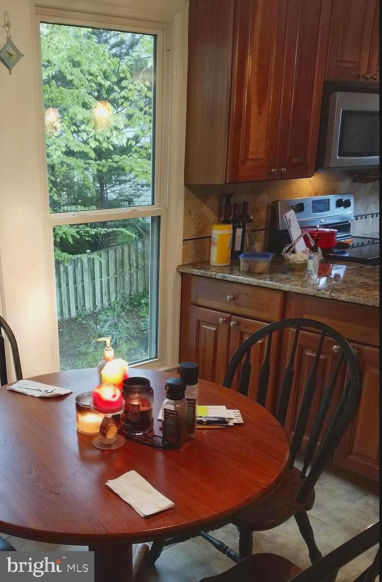 8312 Crown Court Road Alexandria, VA 22308 - Photo 18 of 68 Eating space in kitchen
