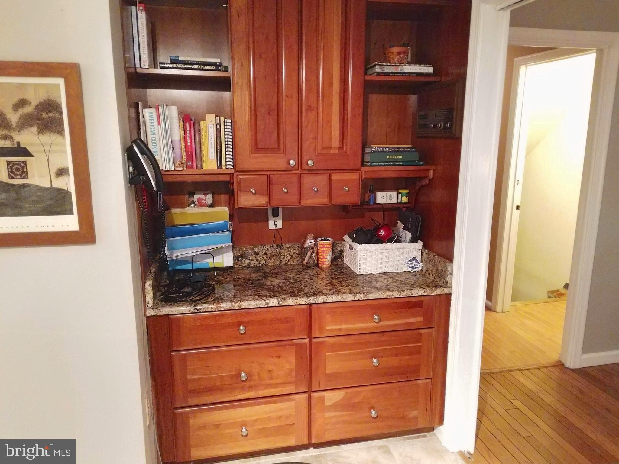 8312 Crown Court Road Alexandria, VA 22308 - Photo 20 of 68 Resource center in kitchen for cook books and more