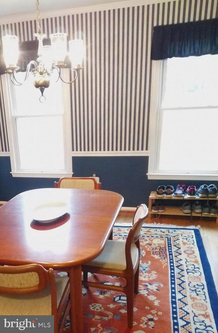 8312 Crown Court Road Alexandria, VA 22308 - Photo 22 of 68 Dining room view one