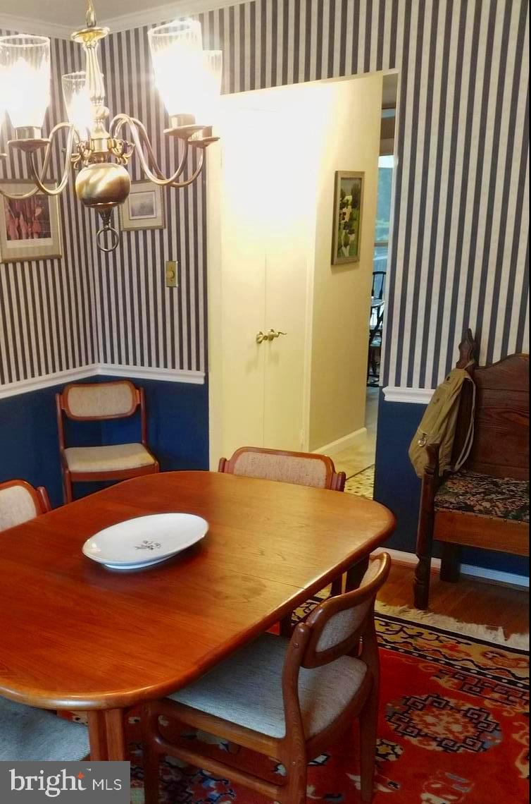 8312 Crown Court Road Alexandria, VA 22308 - Photo 23 of 68 Dining room view two