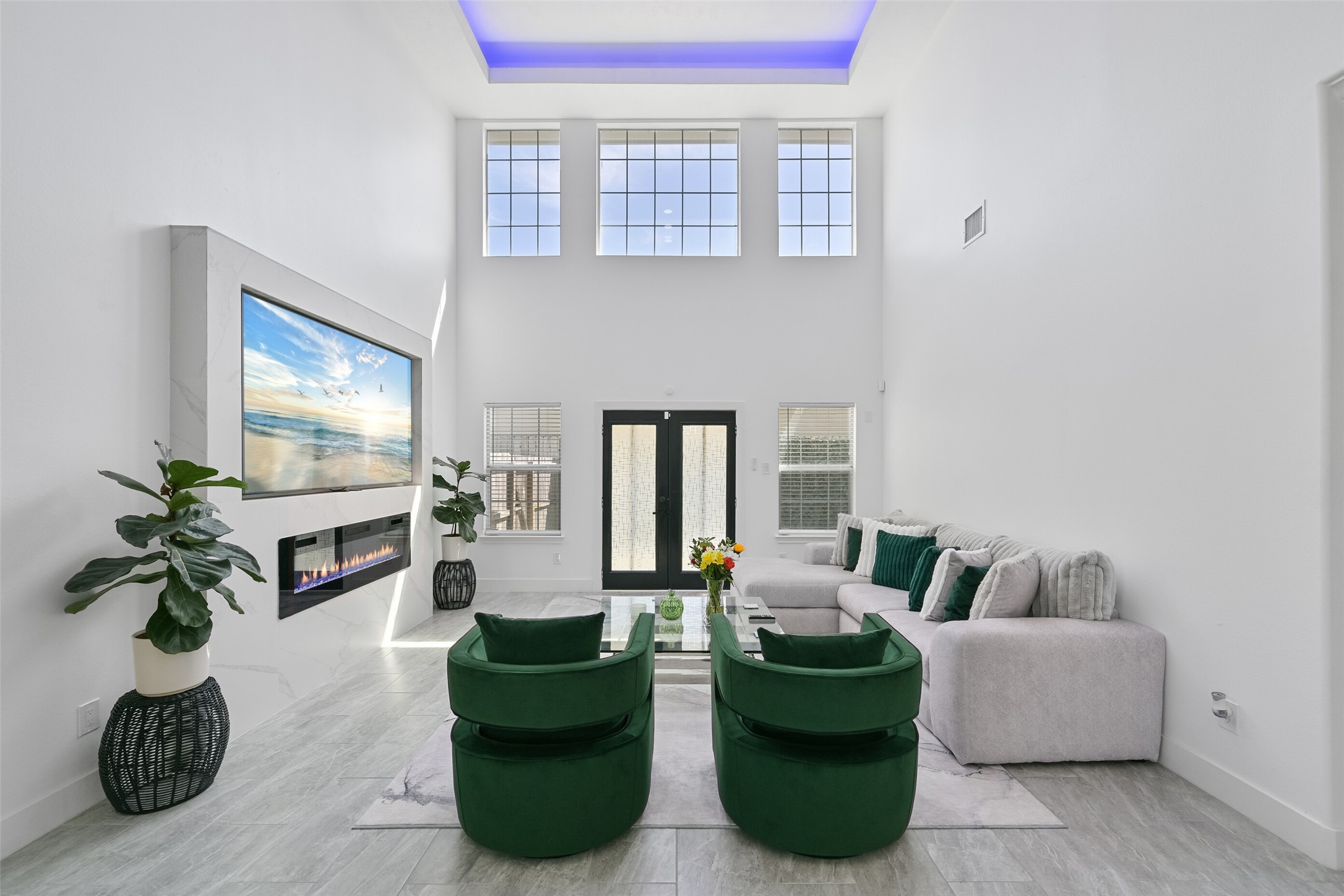2007 Que Manor Drive Houston, TX 77090 - Photo 13 of 29 a living room with furniture potted plant and a window