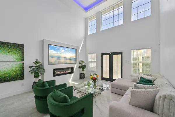 $3,350 | 2007 Que Manor Drive, Houston, TX 77090