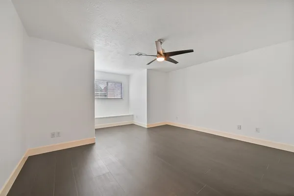 $3,500 | 2007 Que Manor Drive, Houston, TX 77090