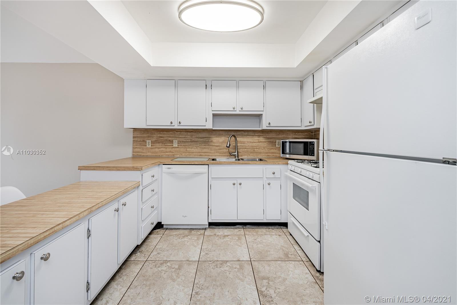 11345 Southwest 109th Road, Unit 56W Miami, FL 33176 - Photo 15 of 36 Gallery Image 15