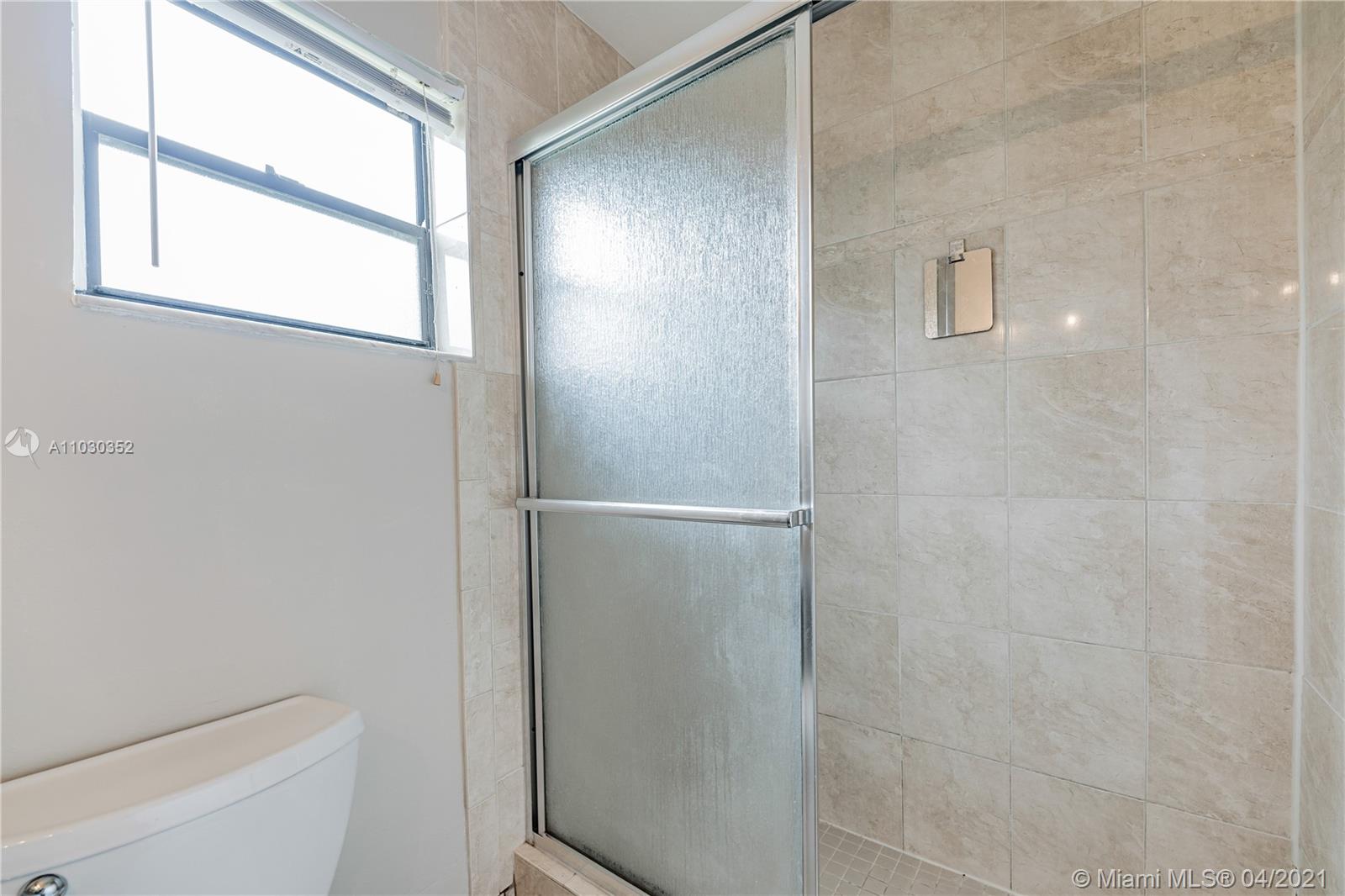 11345 Southwest 109th Road, Unit 56W Miami, FL 33176 - Photo 21 of 36 Gallery Image 21