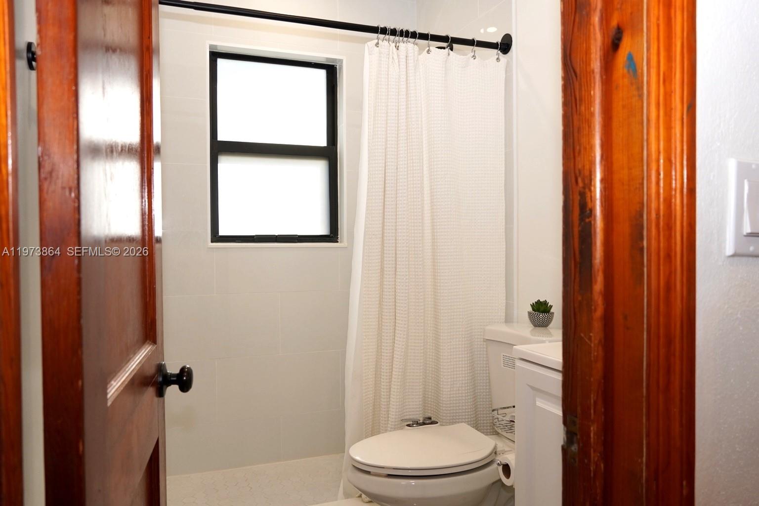 2330 Scott Street Hollywood, FL 33020 - Photo 16 of 37