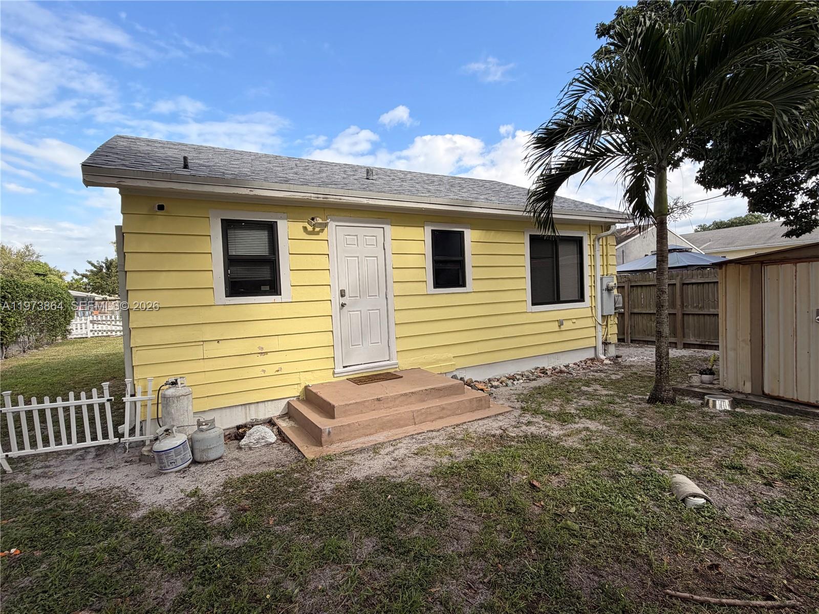 2330 Scott Street Hollywood, FL 33020 - Photo 26 of 37