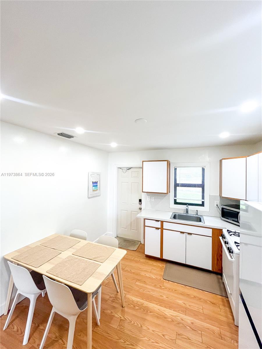 2330 Scott Street Hollywood, FL 33020 - Photo 31 of 37