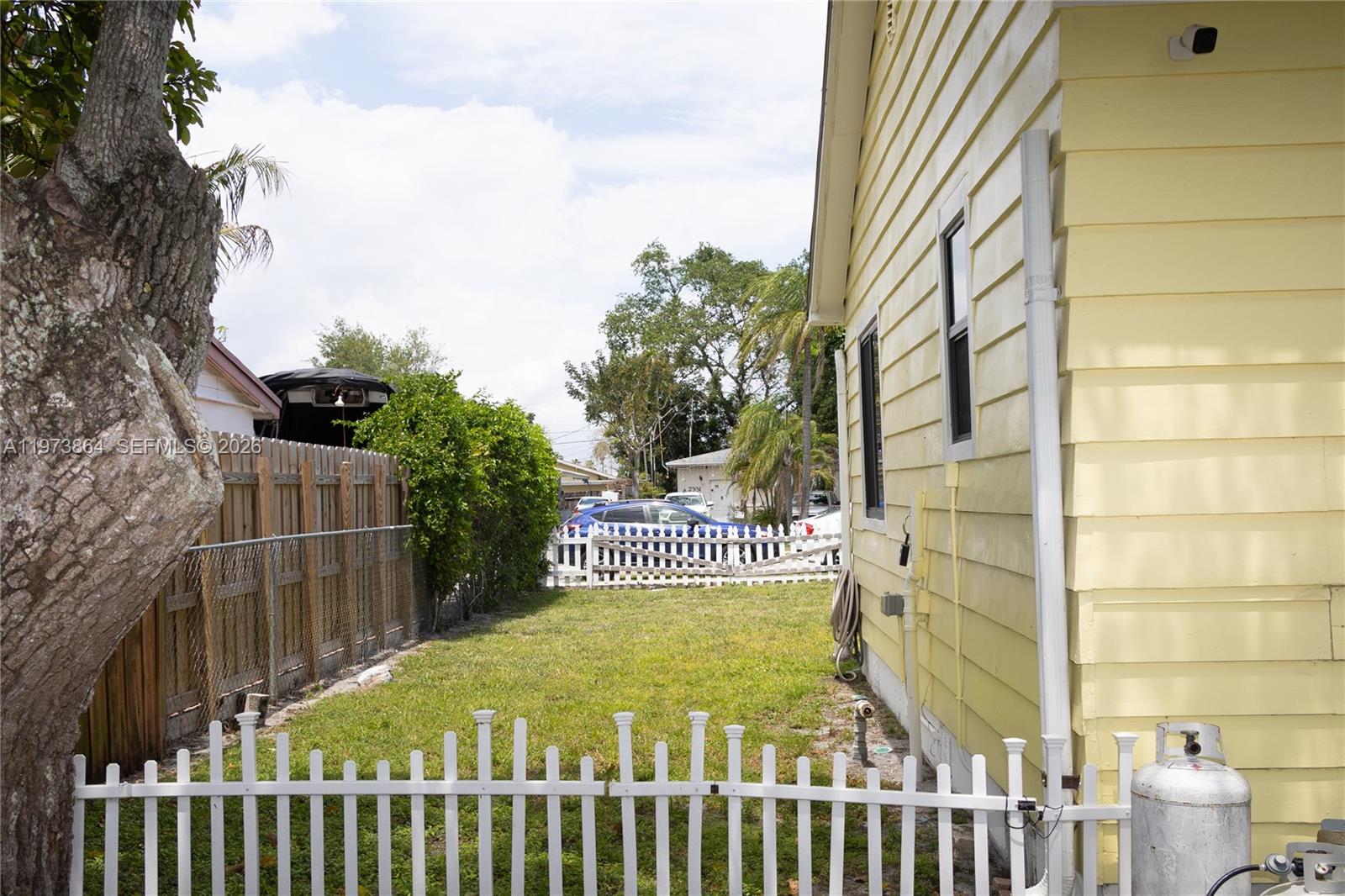 2330 Scott Street Hollywood, FL 33020 - Photo 34 of 37