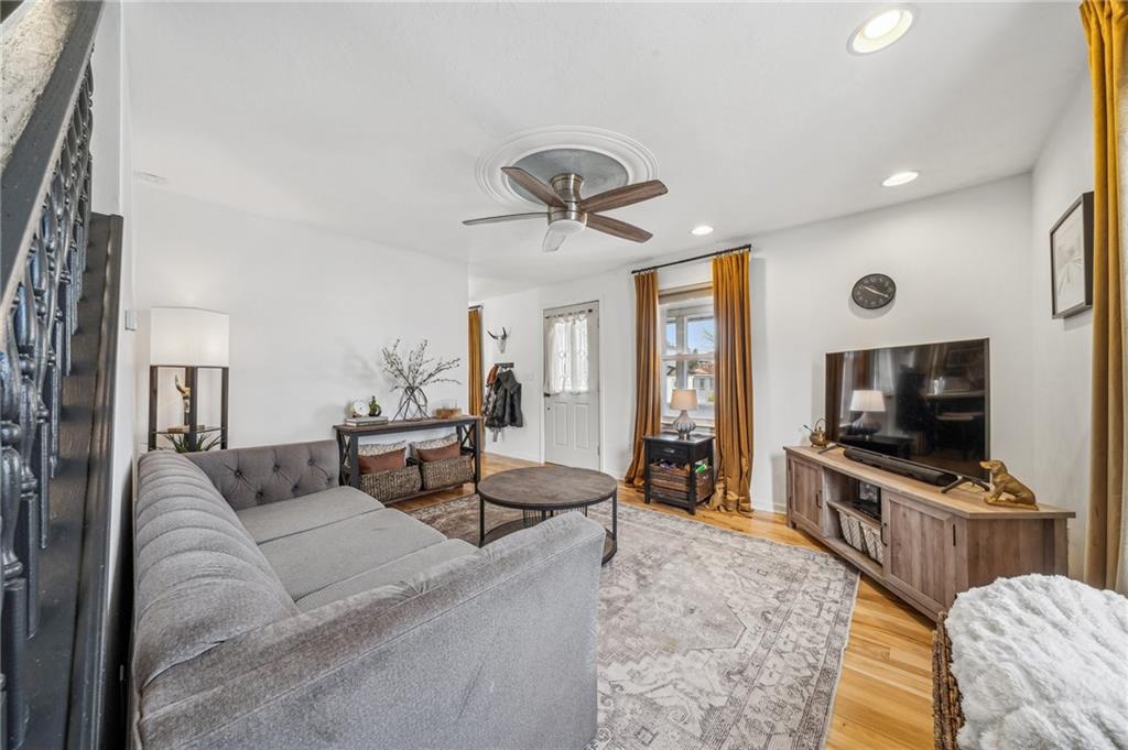 9054 Oak Street Pittsburgh, PA 15239 - Photo 3 of 18 Gallery Image 3