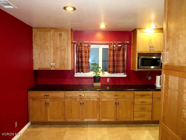 4331 Olds Road Oxnard, CA 93033 - Photo 3 of 9 kitchen