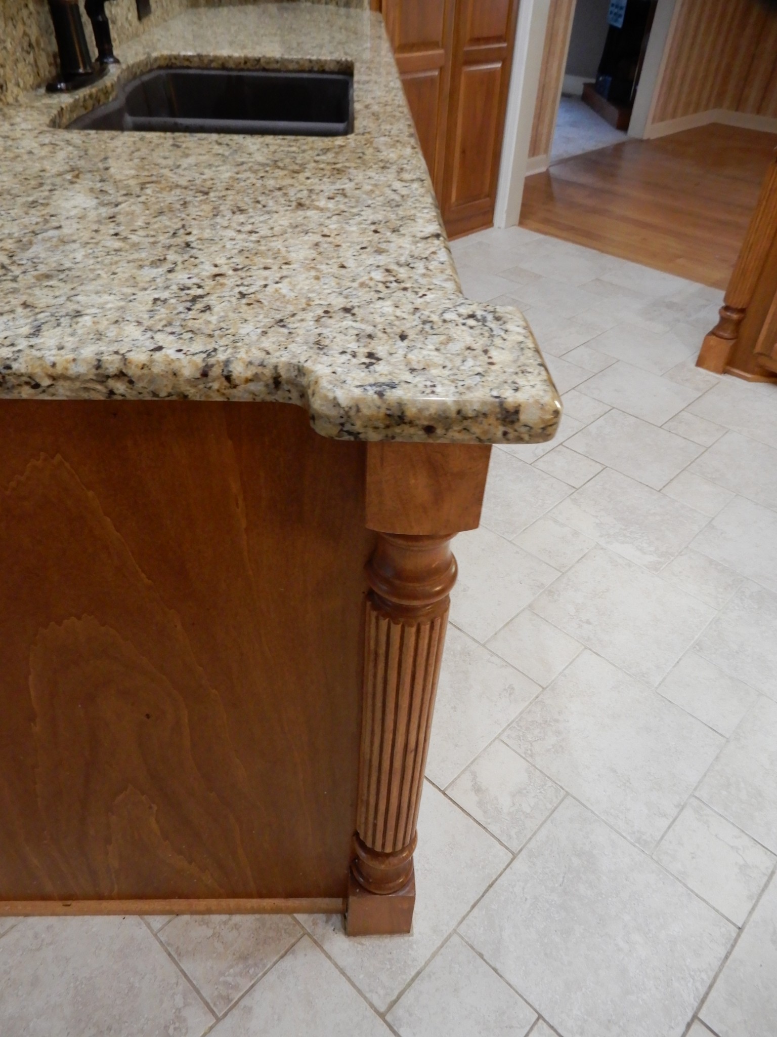1926 Hunters Run Road Lewisburg, TN 37091 - Photo 19 of 50 Detail of kitchen cabinetry