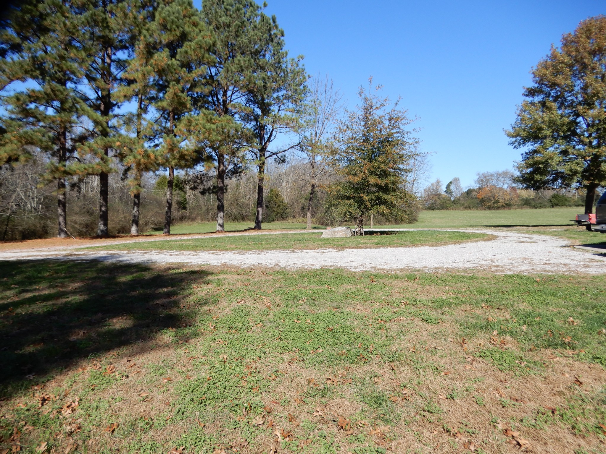 1926 Hunters Run Road Lewisburg, TN 37091 - Photo 27 of 50 Circular driveway